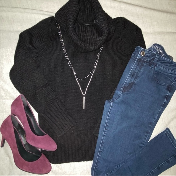 ESPRIT Turtleneck. Black chunky wool cowl neck. - Picture 9 of 9